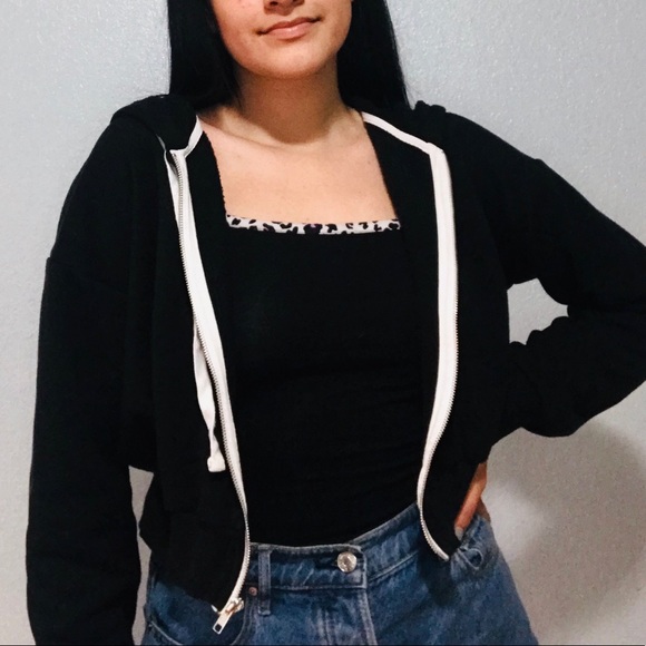 Black zip up jacket - Picture 1 of 6